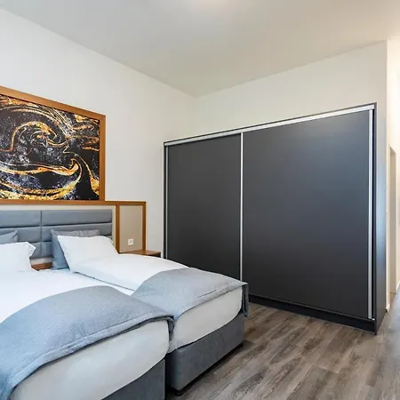 Swas By Livingdowntown *